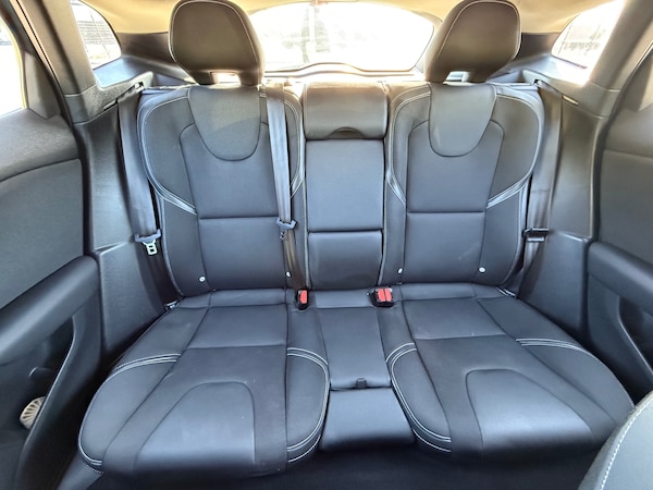 Used Volvo V40 2018 for sale - 74625412: Photo 16