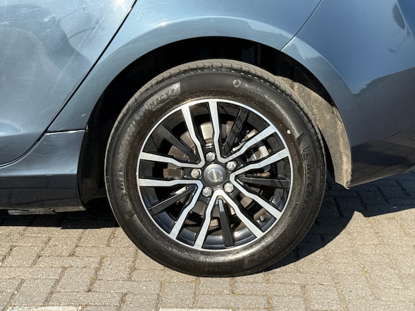 Used Volvo V40 2018 for sale - 74625412: Photo 23