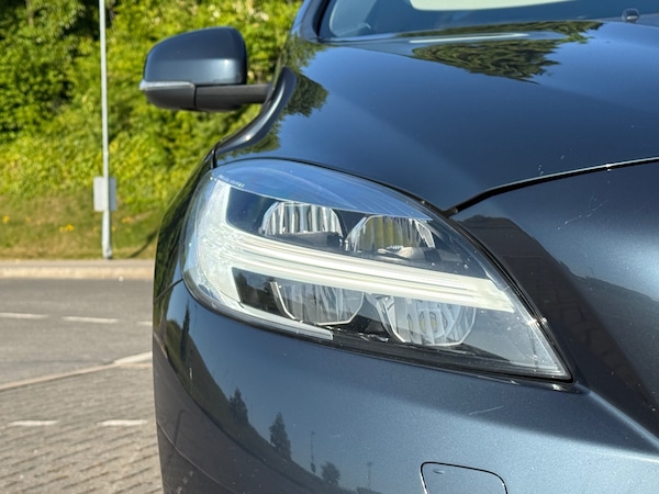 Used Volvo V40 2018 for sale - 74625412: Photo 27
