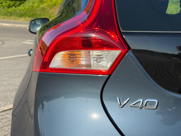 Used Volvo V40 2018 for sale - 74625412: Photo 29