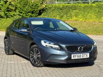 Used Volvo V40 2018 for sale - 74625412: Photo