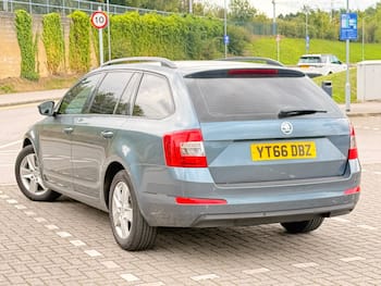 Used Skoda Octavia 2016 for sale - 79855235: Photo