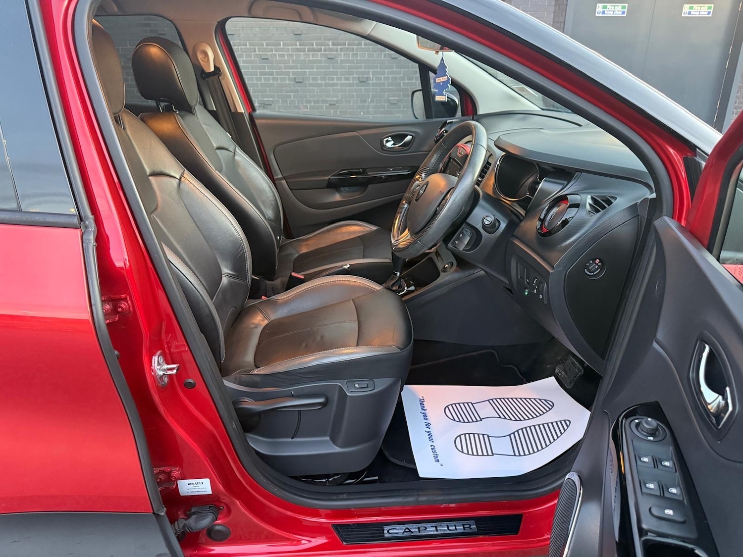 Used Renault Captur 2015 for sale - 76735033: Photo 14