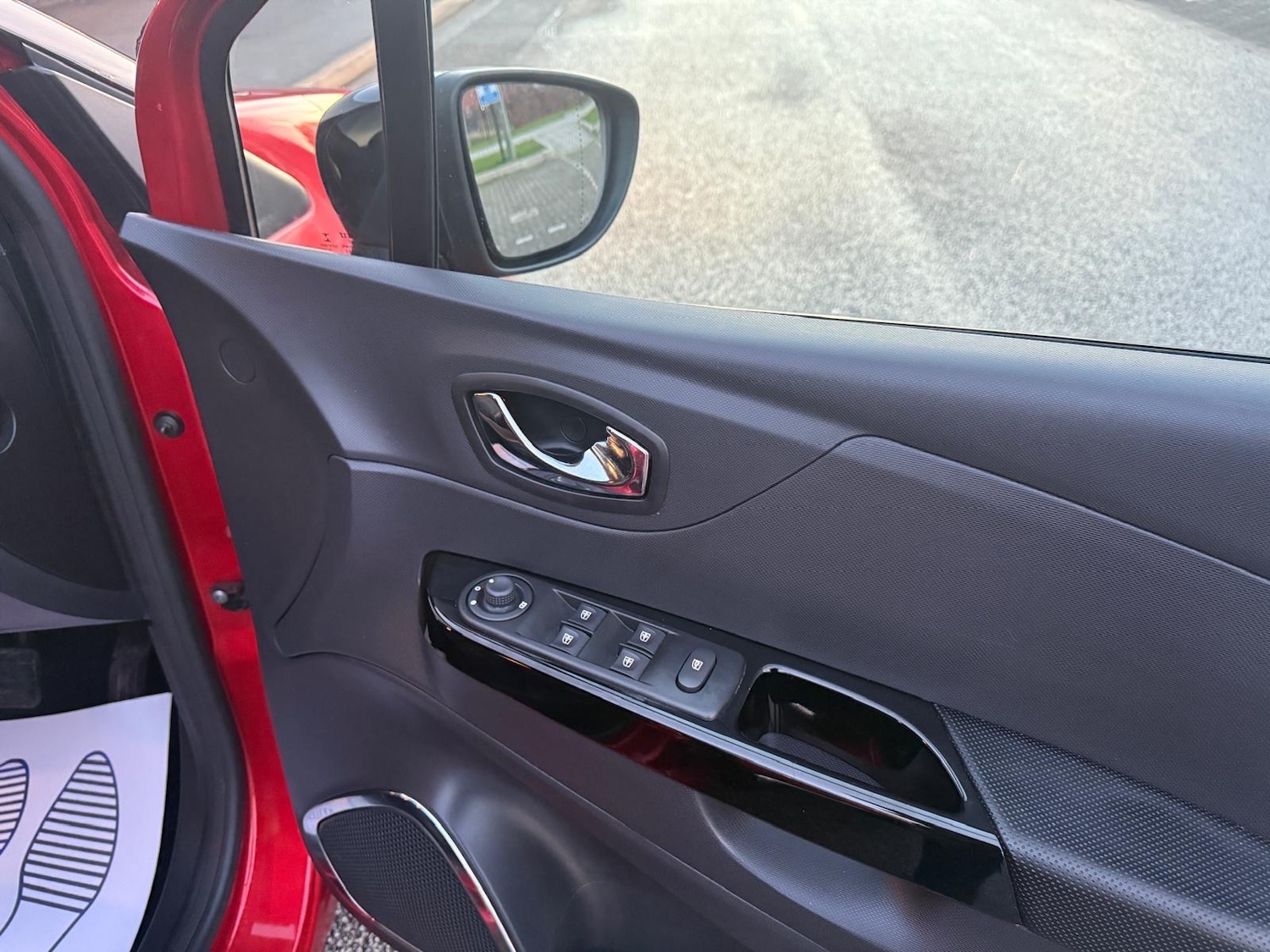 Used Renault Captur 2015 for sale - 76735033: Photo 18