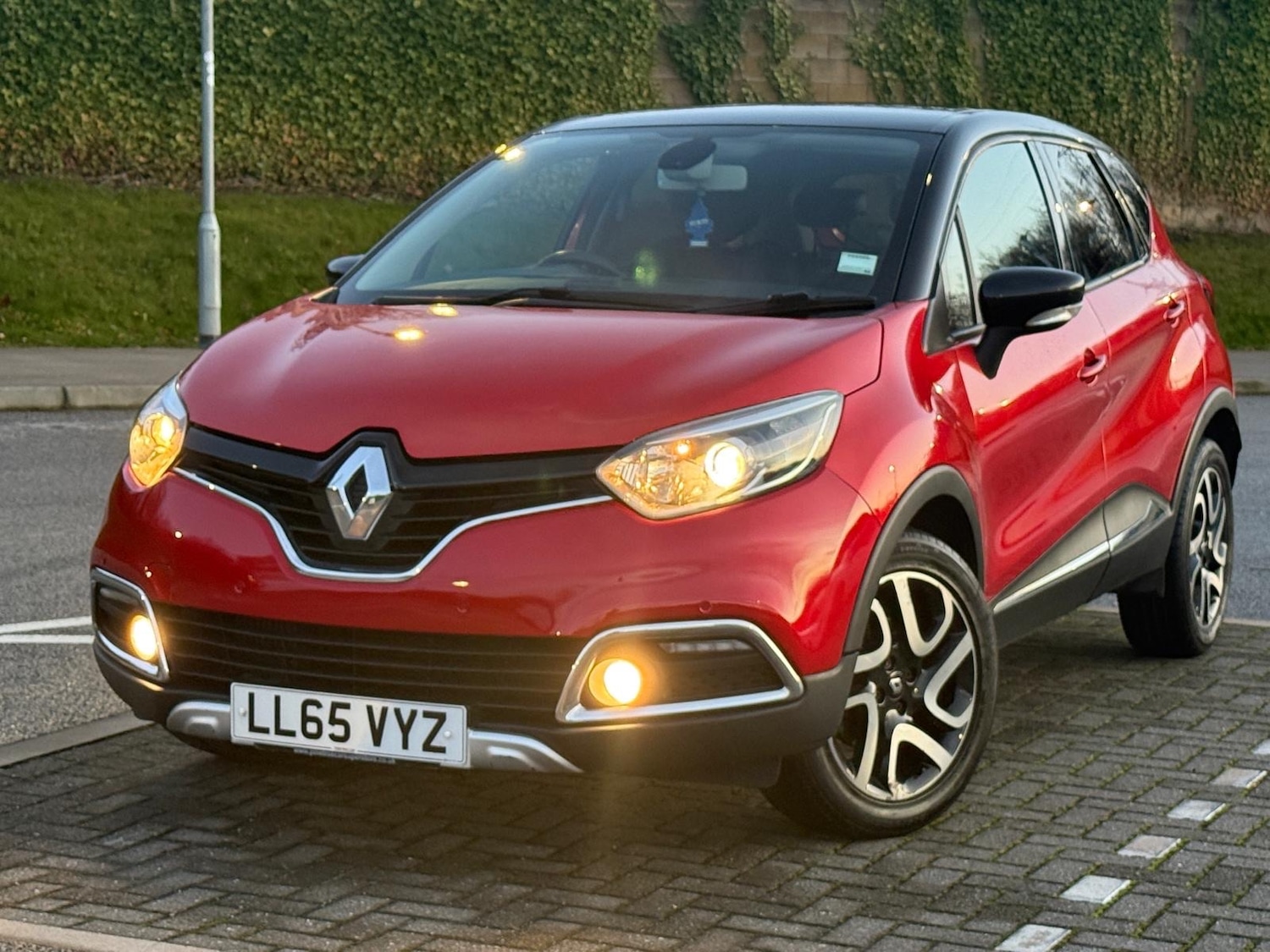 Used Renault Captur 2015 for sale - 76735033: Photo 3