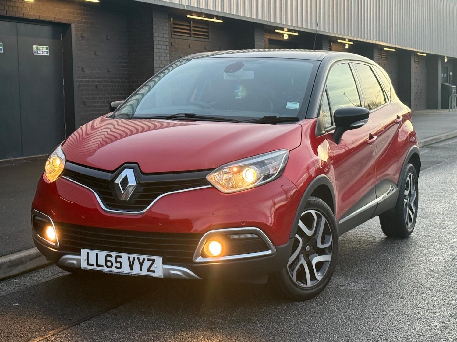 Used Renault Captur 2015 for sale - 76735033: Photo 39