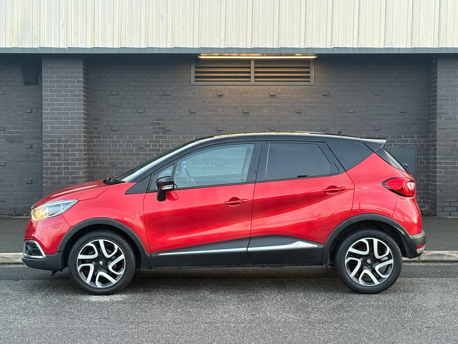 Used Renault Captur 2015 for sale - 76735033: Photo 45