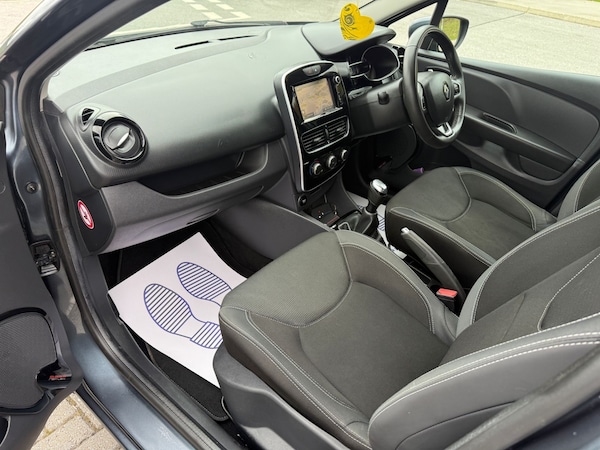 Used Renault Clio 2017 for sale - 76037960: Photo 19