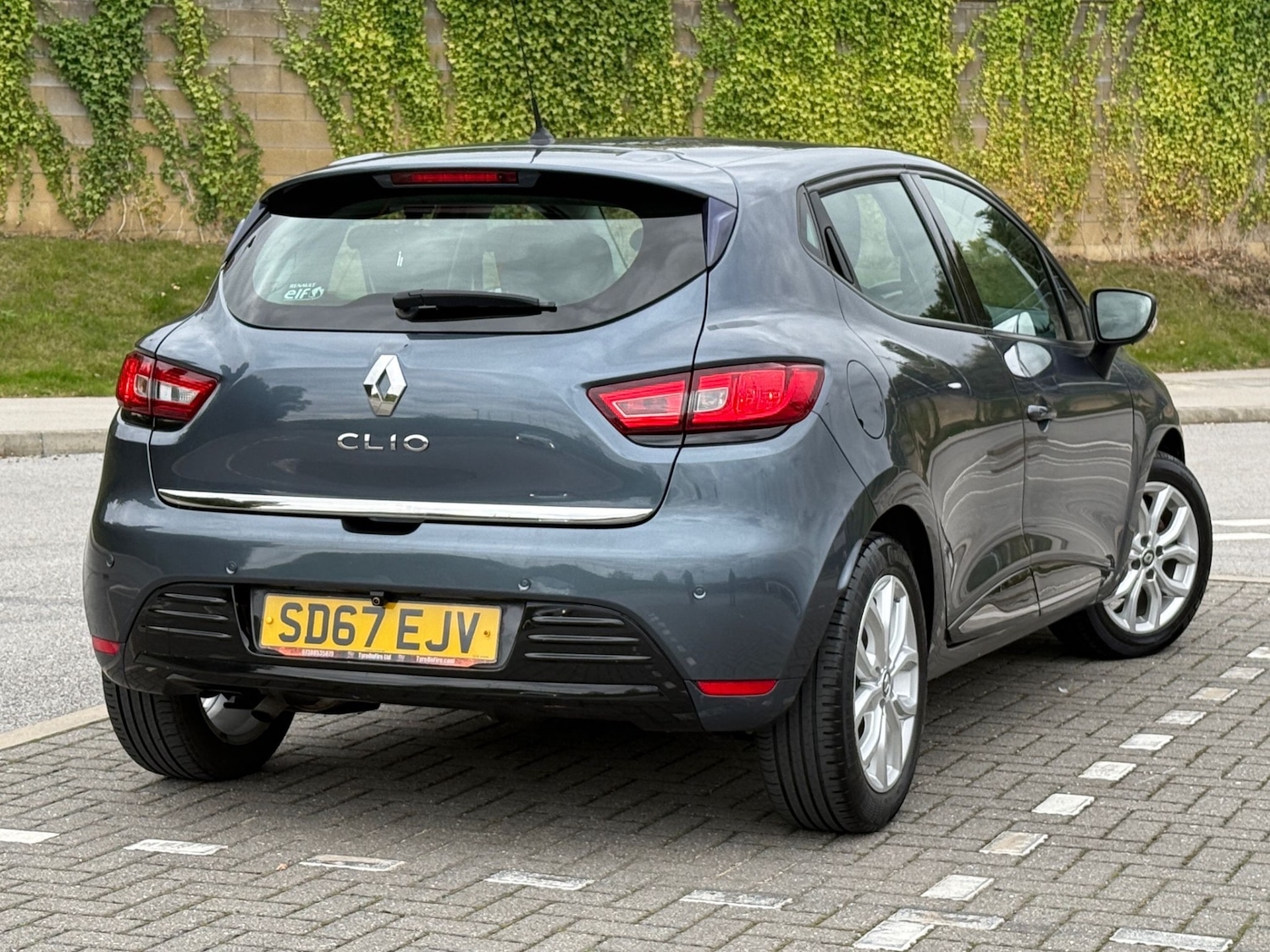 Used Renault Clio 2017 for sale - 76037960: Photo 6