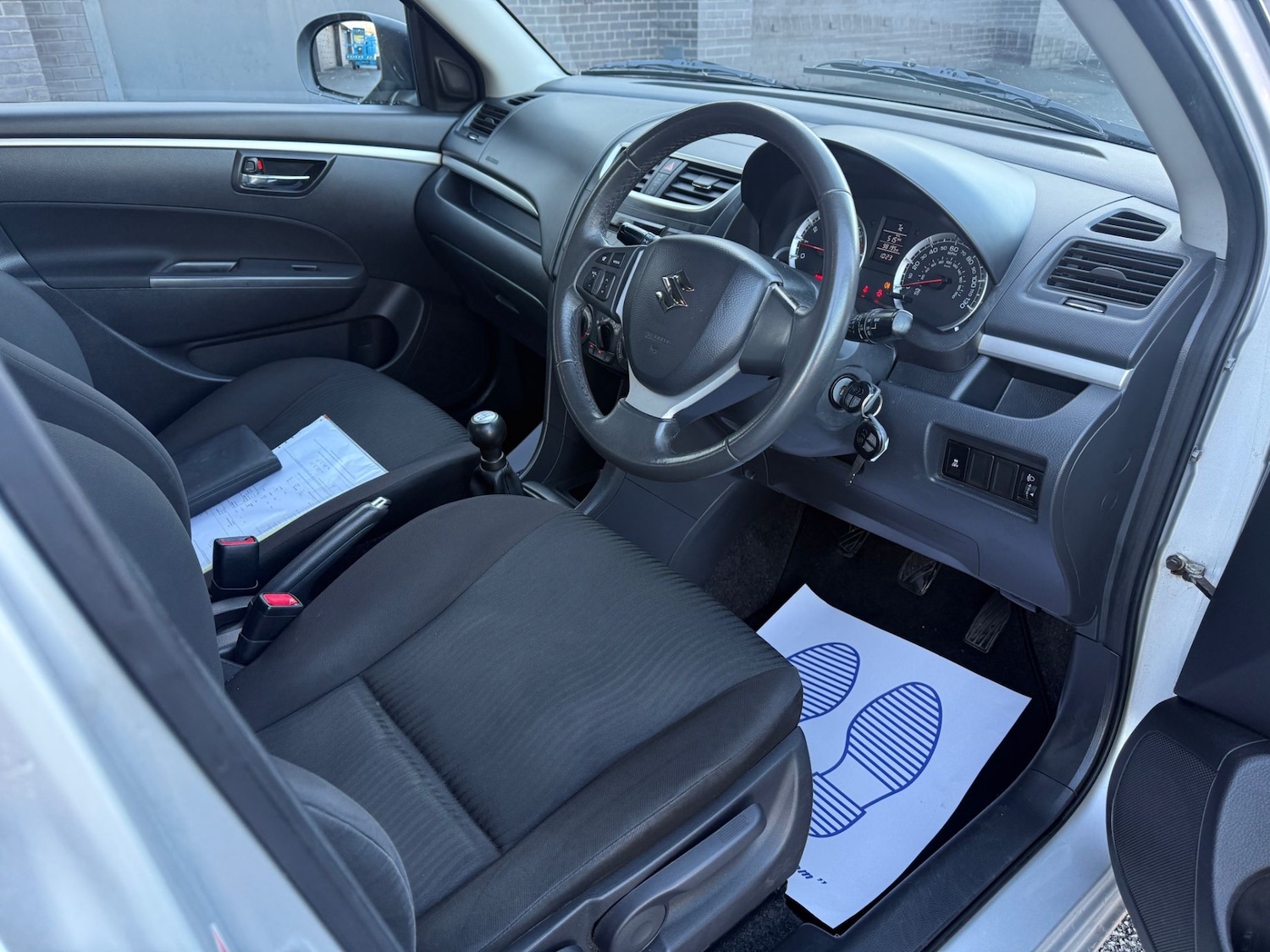 Used Suzuki Swift 2012 for sale - 76968644: Photo 11