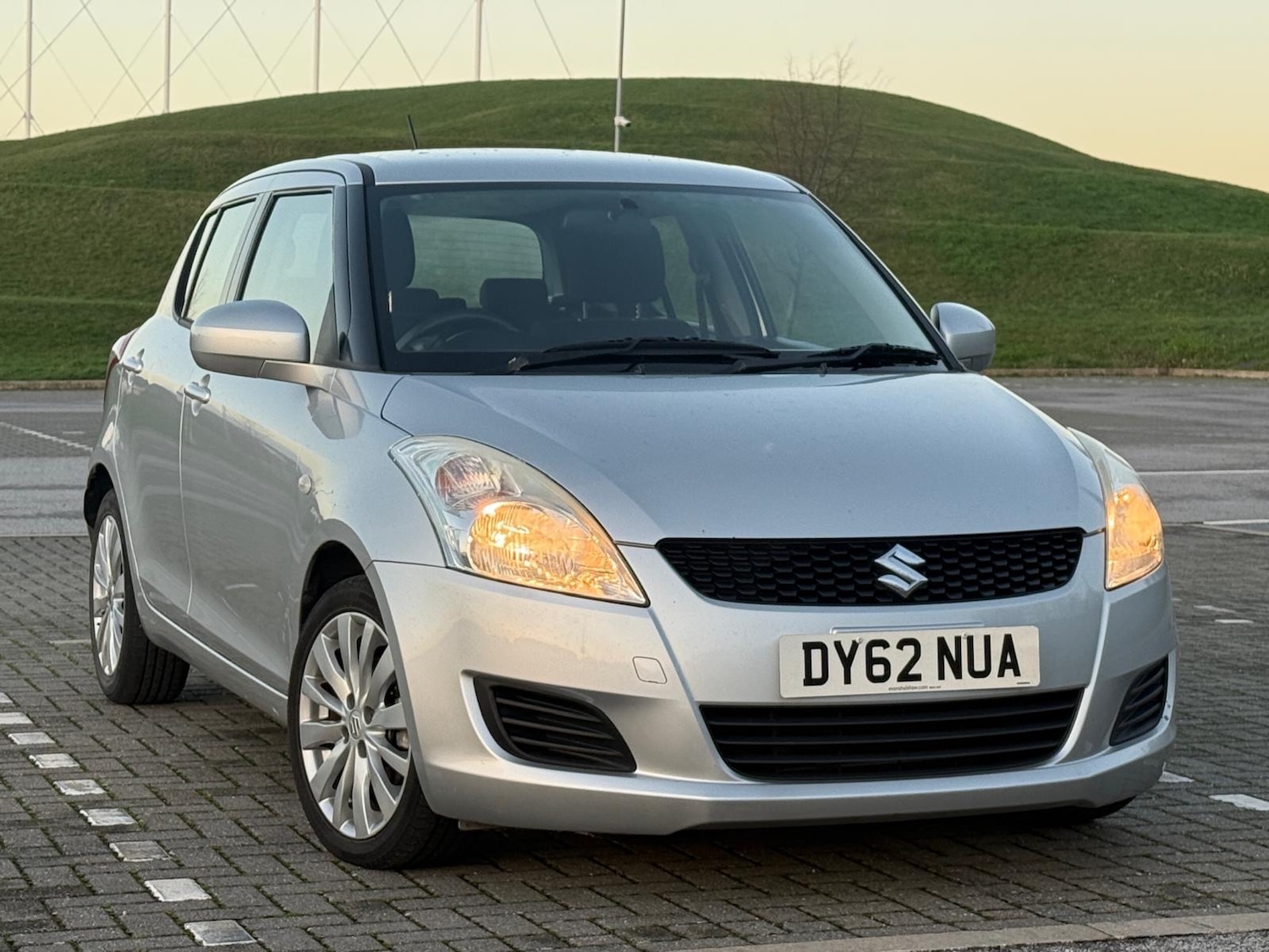 Used Suzuki Swift 2012 for sale - 76968644: Photo 8