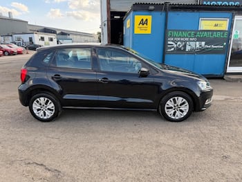 Used Volkswagen Polo 2016 for sale - 79625410: Photo