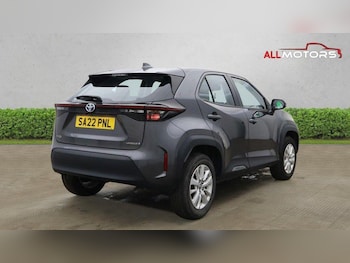 Used Toyota Yaris Cross 2022 for sale - 79162245: Photo