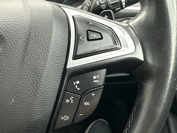 Used Ford S-Max 2015 for sale - 76296133: Photo 27