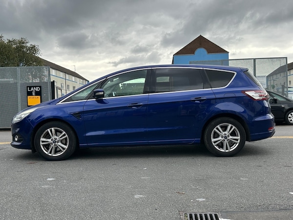 Used Ford S-Max 2015 for sale - 76296133: Photo 5