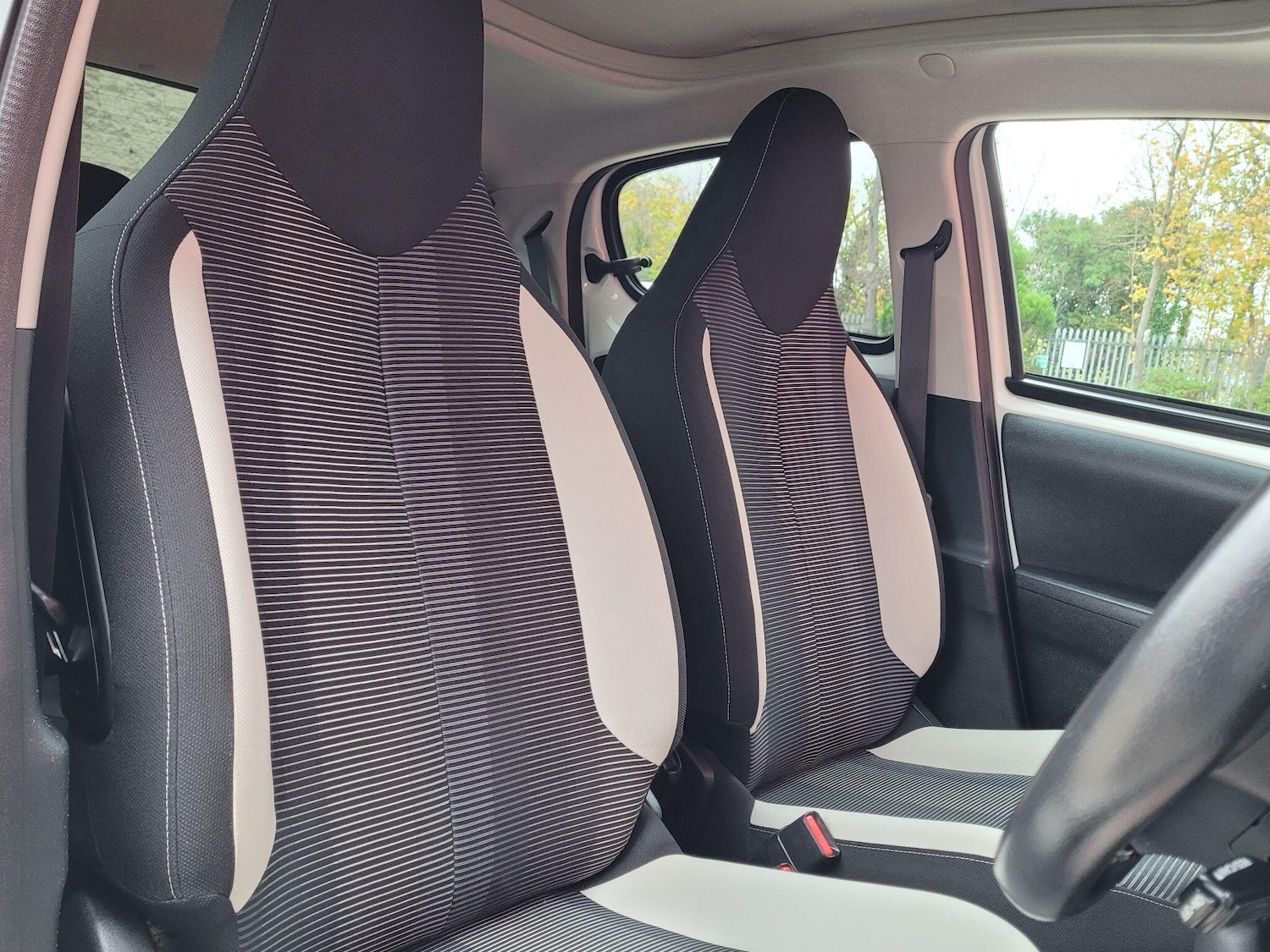 Used Peugeot 108 2015 for sale - 76831784: Photo 17