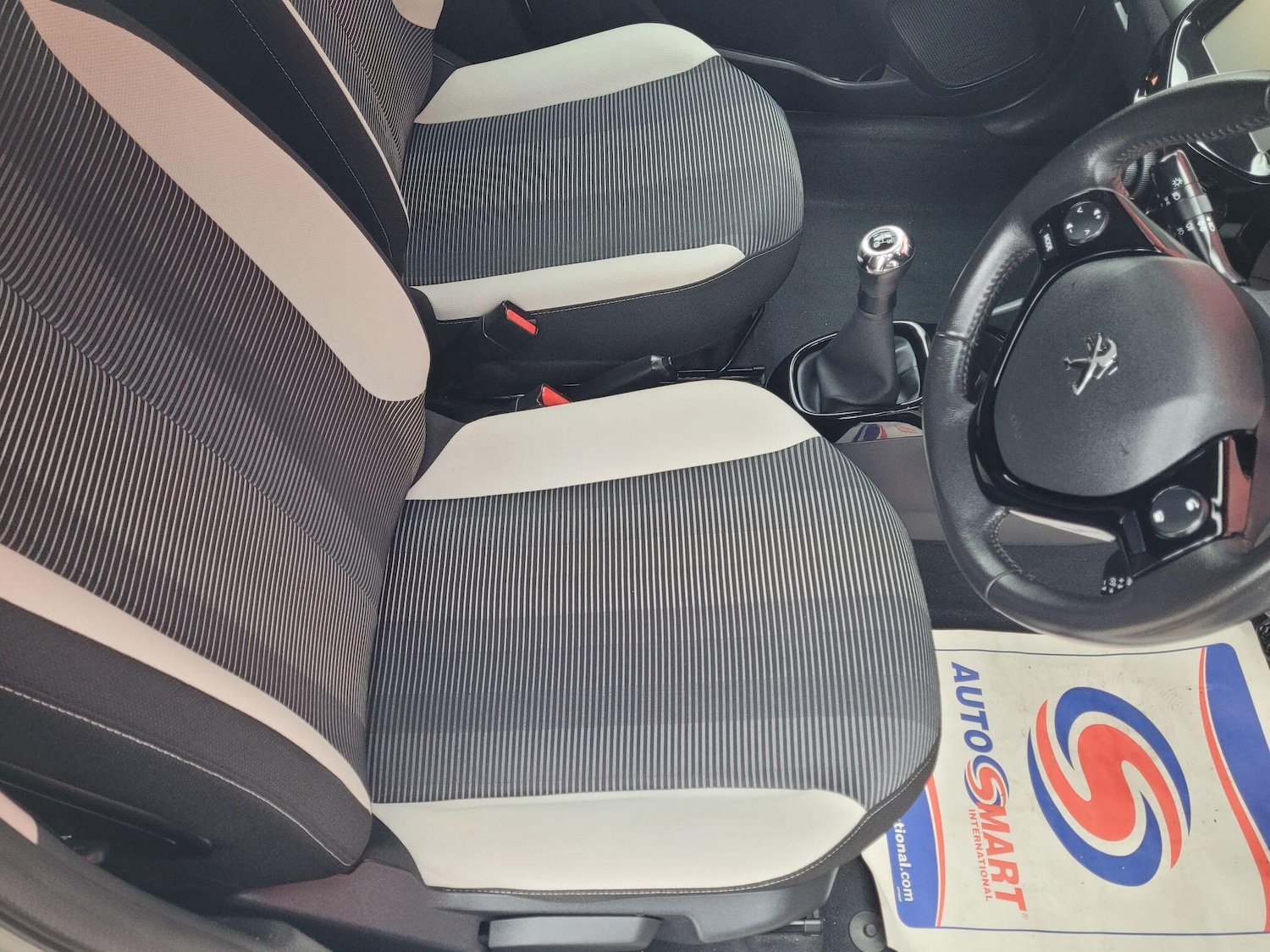 Used Peugeot 108 2015 for sale - 76831784: Photo 18