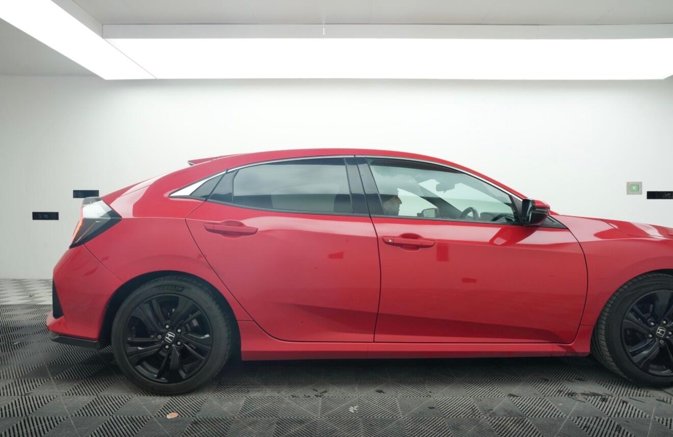 Used Honda Civic 2017 for sale - 77852987: Photo 12