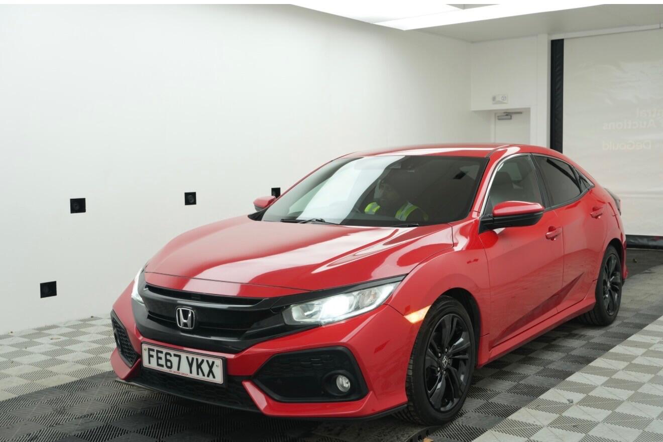 Used Honda Civic 2017 for sale - 77852987: Photo 2