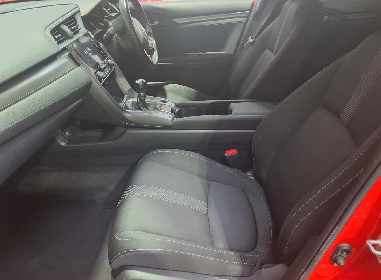 Used Honda Civic 2017 for sale - 77852987: Photo 22