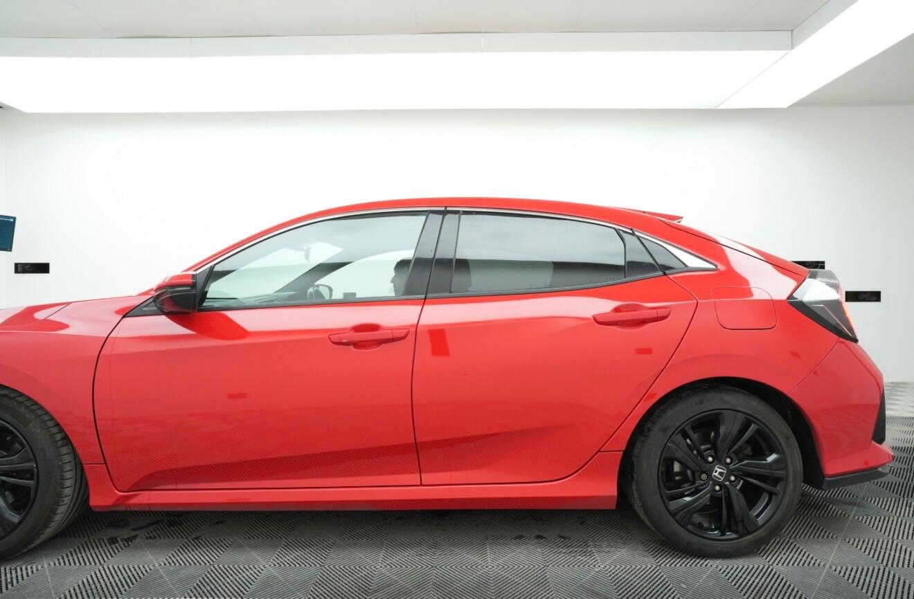 Used Honda Civic 2017 for sale - 77852987: Photo 6