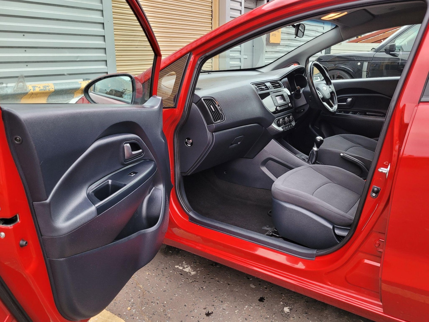 Used Kia Rio 2015 for sale - 76167438: Photo 24