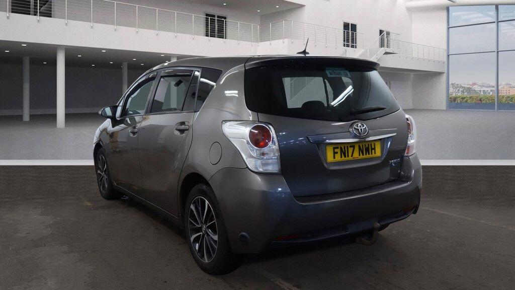 Used Toyota Verso 2017 for sale - 77994249: Photo 3