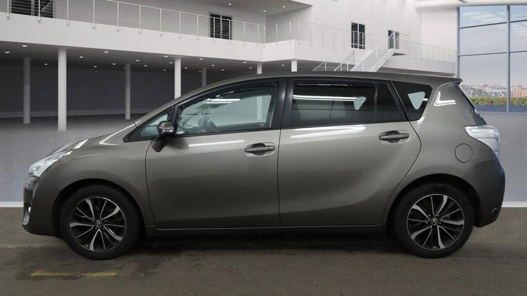 Used Toyota Verso 2017 for sale - 77994249: Photo 6