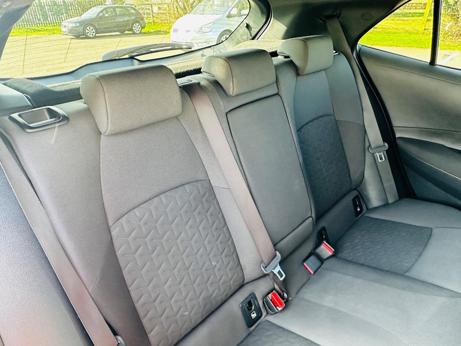 Used Toyota Corolla 2019 for sale - 77769072: Photo 32