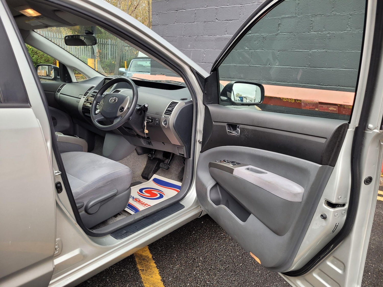 Used Toyota Prius 2005 for sale - 76831816: Photo 12