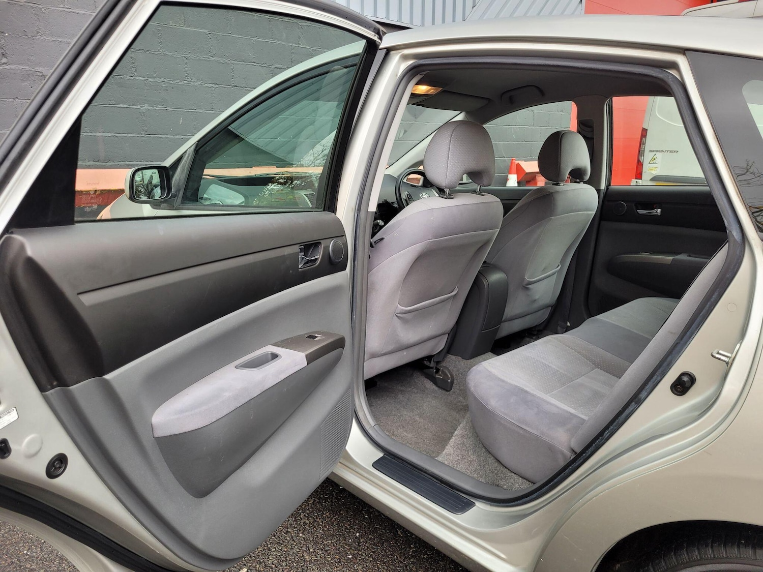 Used Toyota Prius 2005 for sale - 76831816: Photo 20