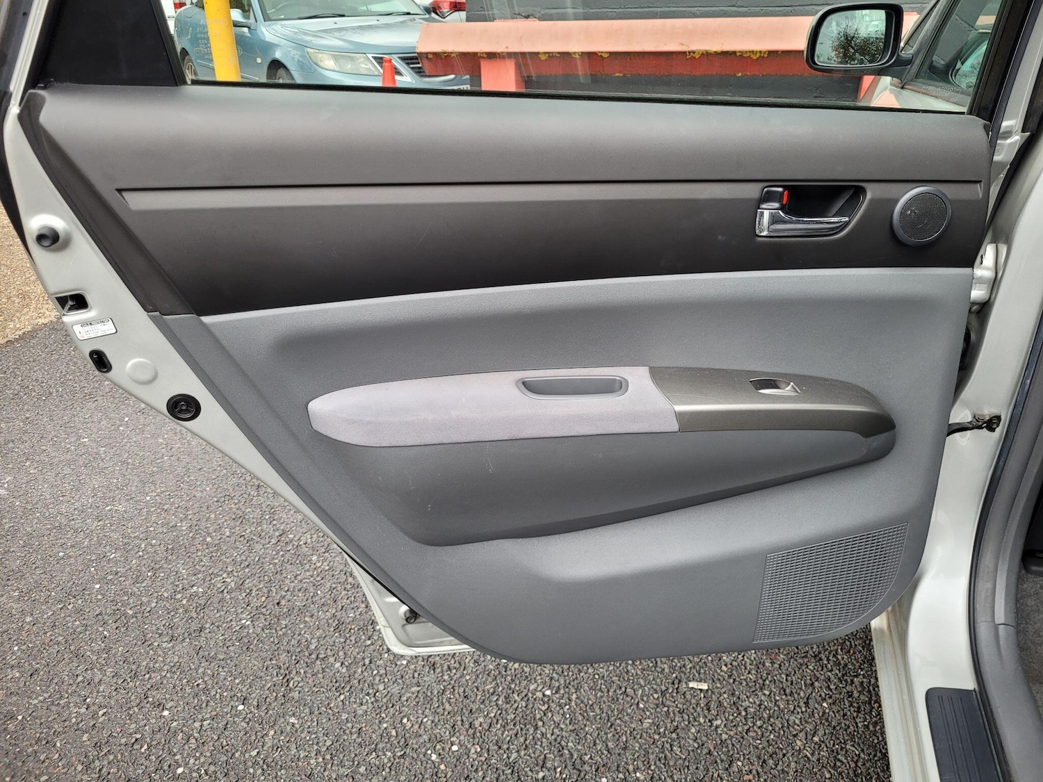 Used Toyota Prius 2005 for sale - 76831816: Photo 21