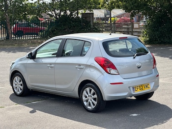 Used Hyundai i20 2012 for sale - 79181492: Photo