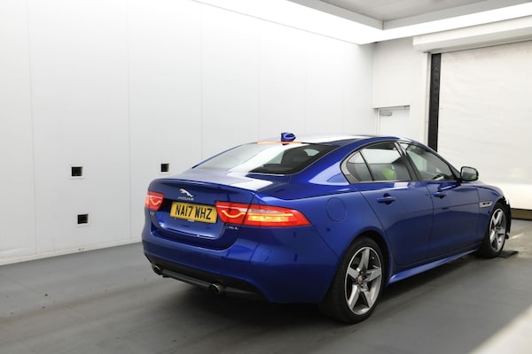Used Jaguar XE 2017 for sale - 76314628: Photo 3