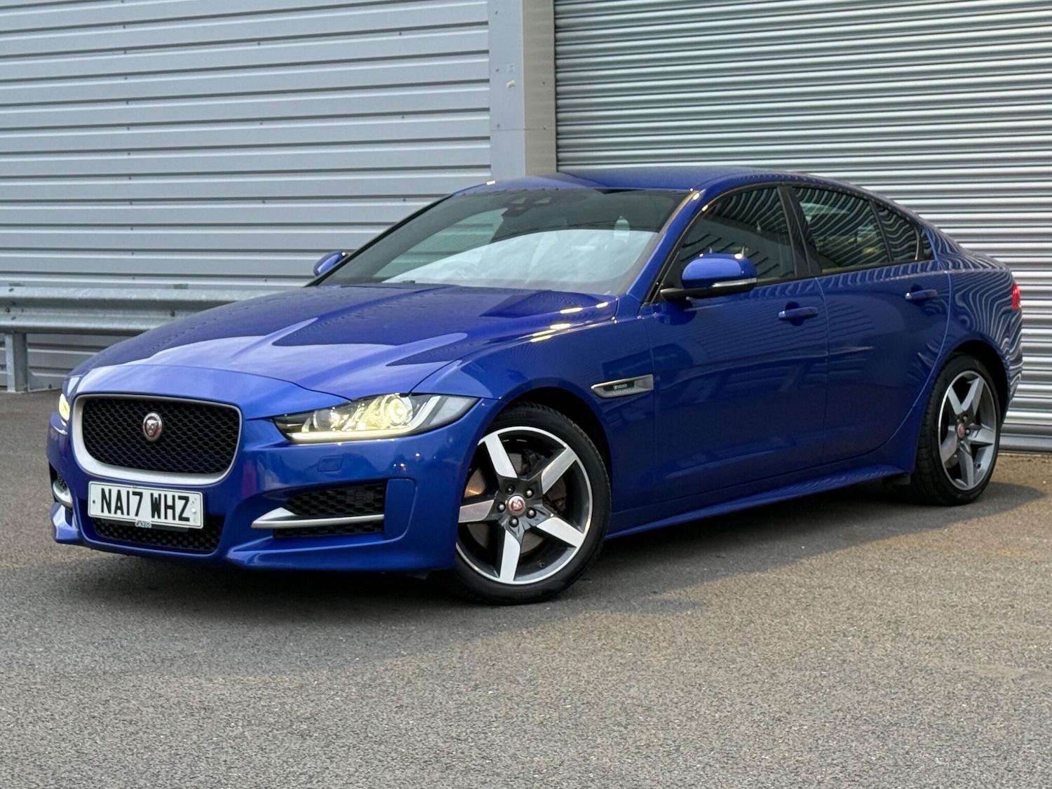 Used Jaguar XE 2017 for sale - 76984897: Photo 12