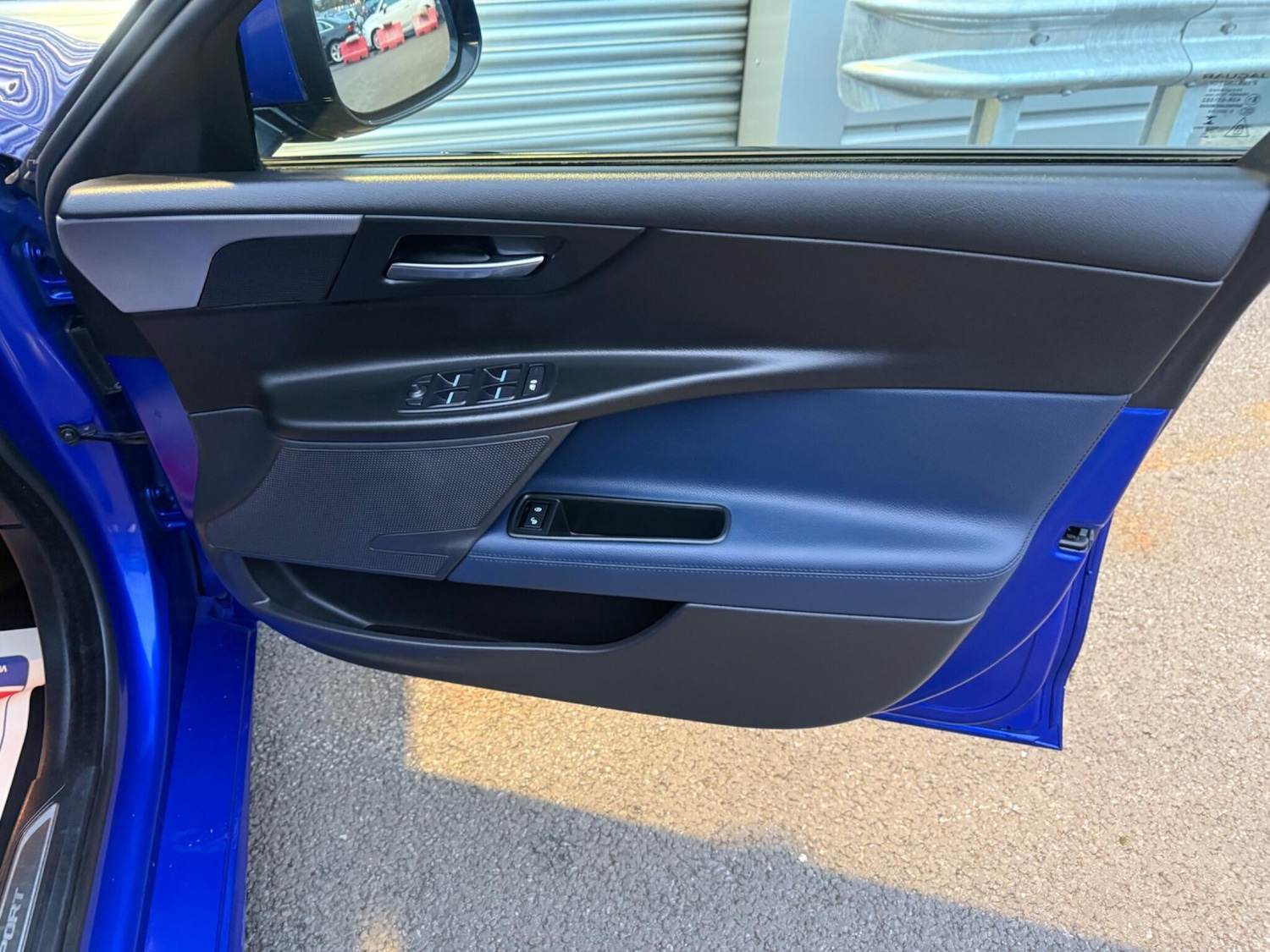 Used Jaguar XE 2017 for sale - 76984897: Photo 16