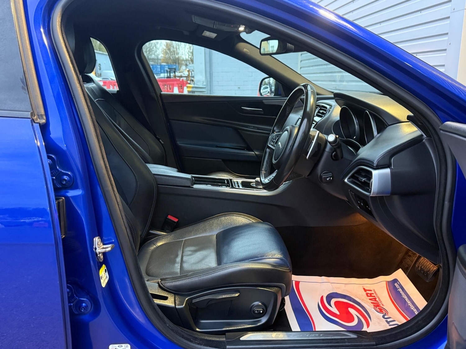 Used Jaguar XE 2017 for sale - 76984897: Photo 17