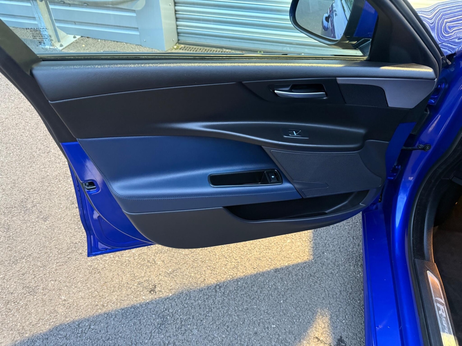 Used Jaguar XE 2017 for sale - 76984897: Photo 21