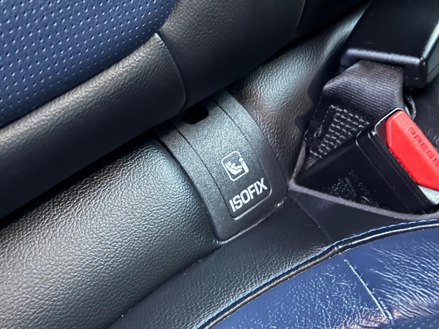 Used Jaguar XE 2017 for sale - 76984897: Photo 33