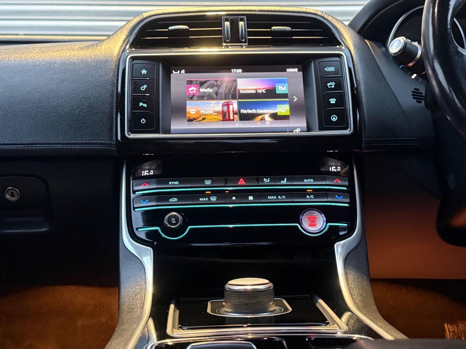 Used Jaguar XE 2017 for sale - 76984897: Photo 40