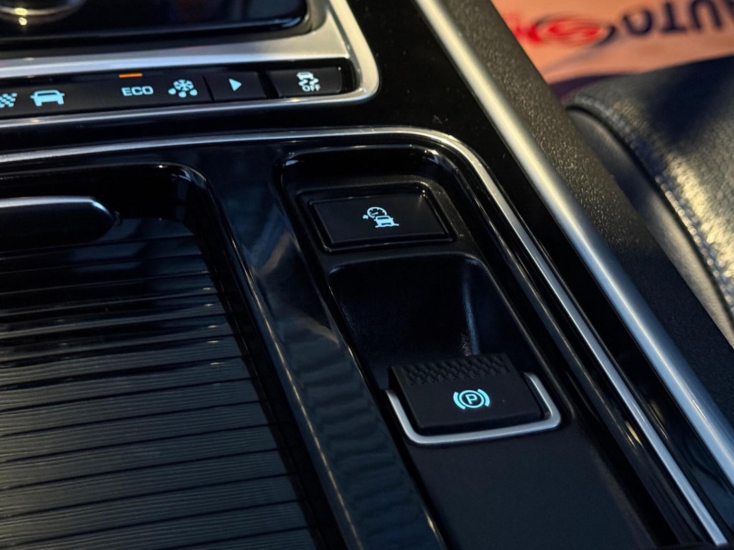 Used Jaguar XE 2017 for sale - 76984897: Photo 44