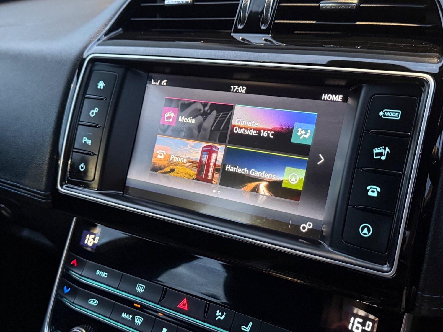 Used Jaguar XE 2017 for sale - 76984897: Photo 45