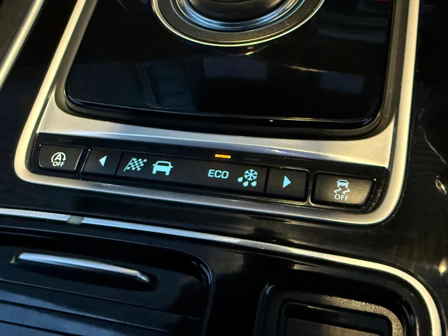 Used Jaguar XE 2017 for sale - 76984897: Photo 55