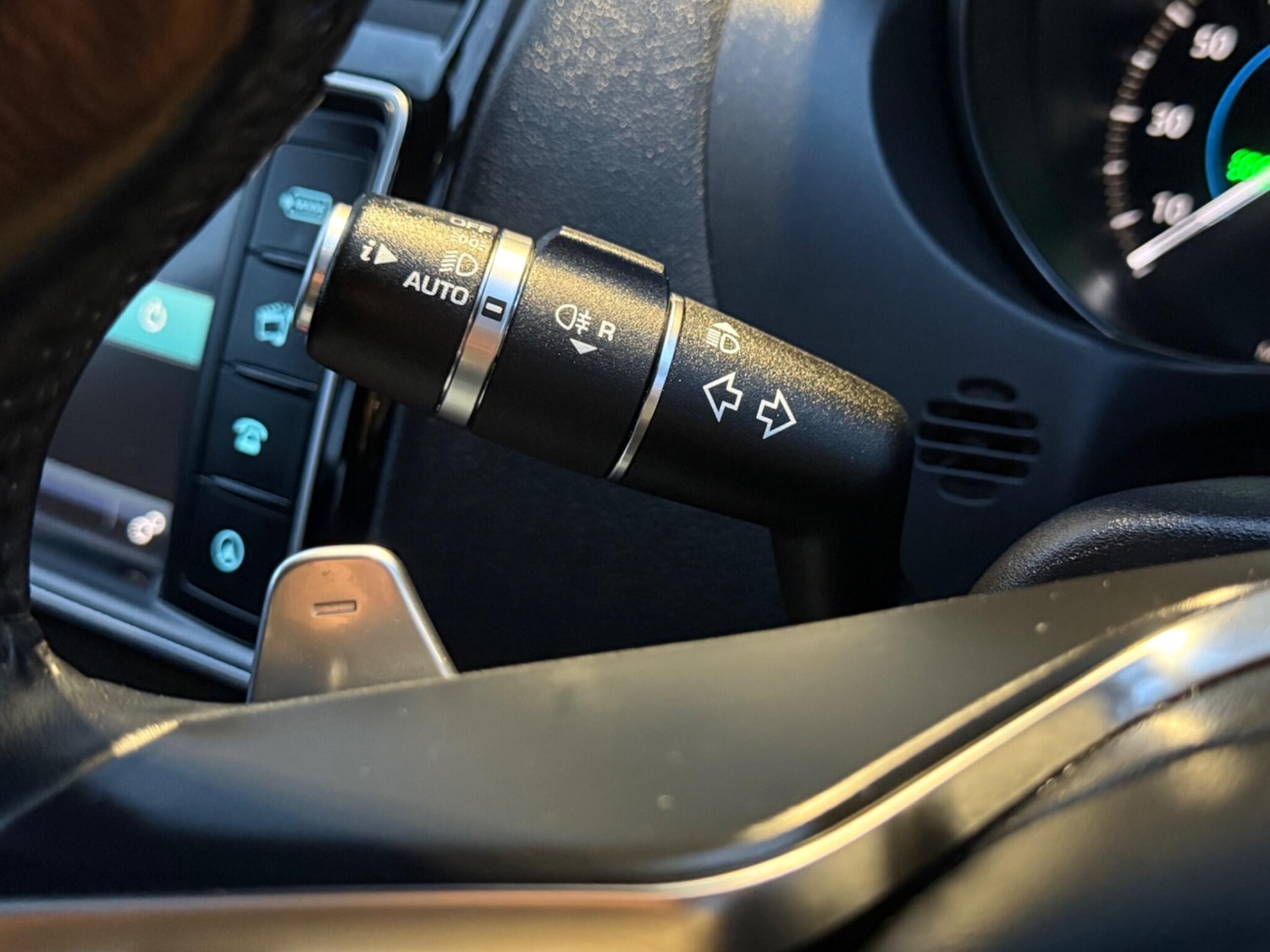 Used Jaguar XE 2017 for sale - 76984897: Photo 59