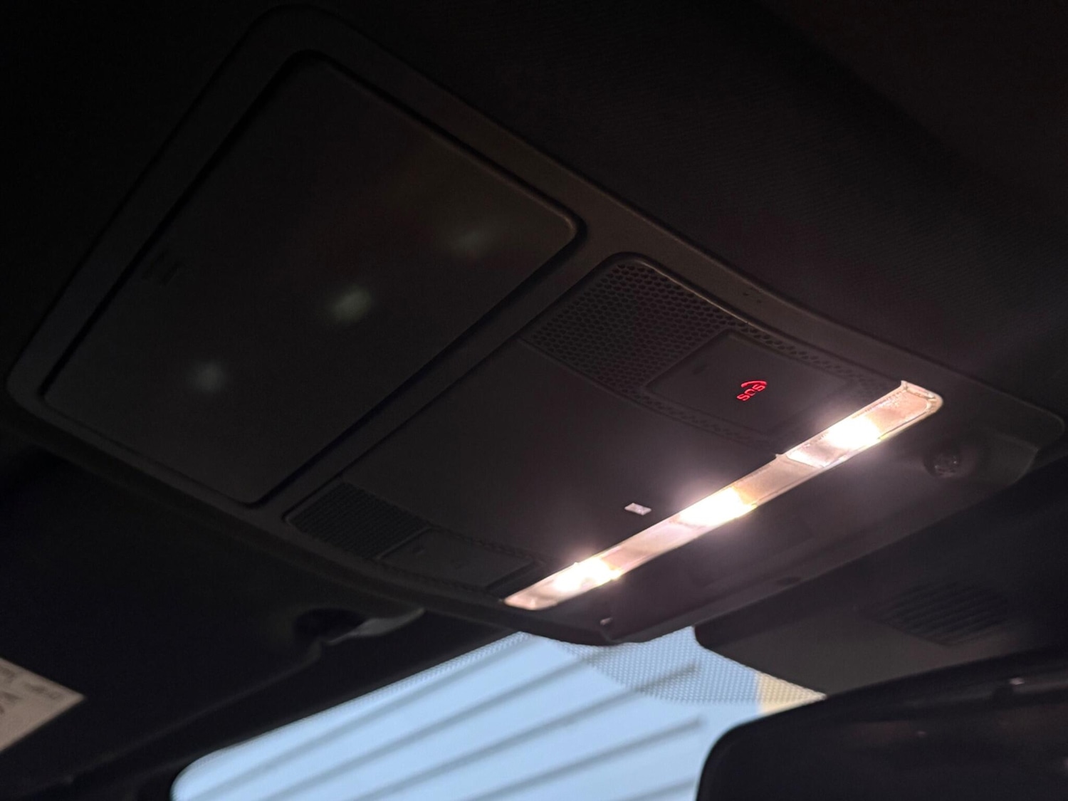 Used Jaguar XE 2017 for sale - 76984897: Photo 63