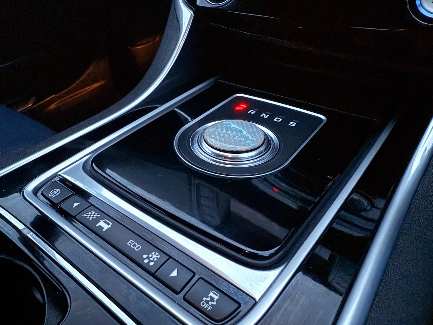 Used Jaguar XE 2017 for sale - 76984897: Photo 68