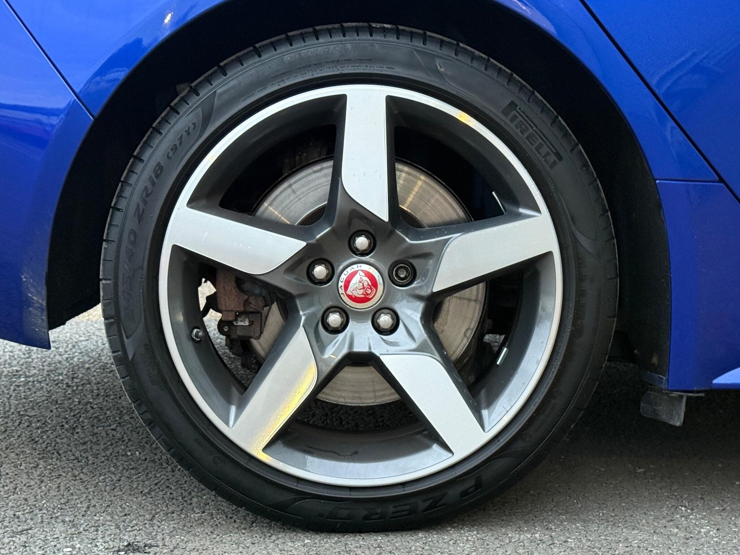 Used Jaguar XE 2017 for sale - 76984897: Photo 76