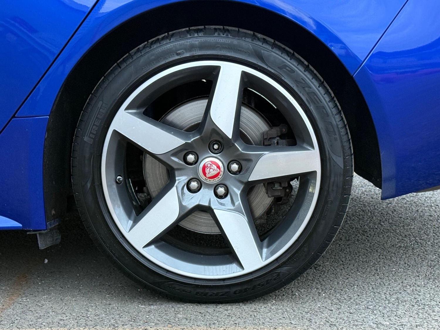 Used Jaguar XE 2017 for sale - 76984897: Photo 77