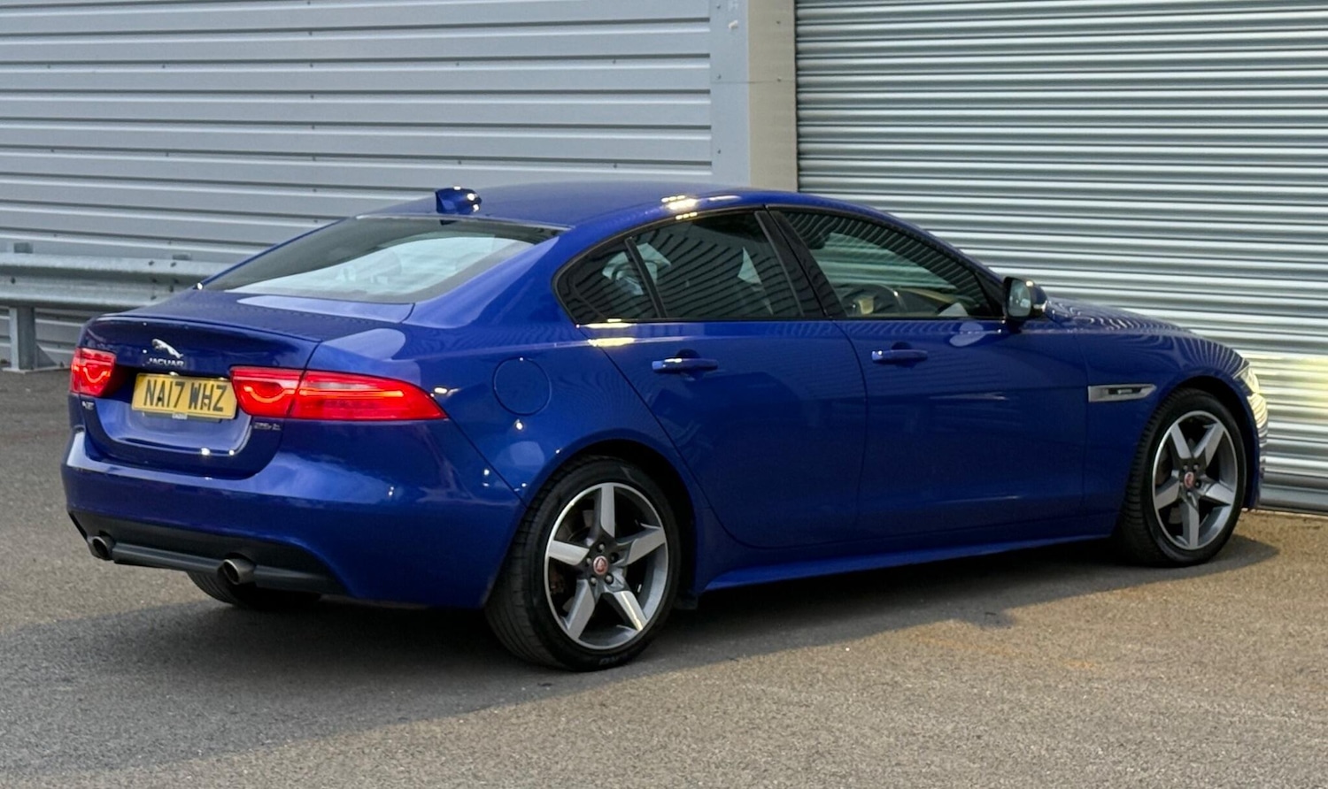 Used Jaguar XE 2017 for sale - 76984897: Photo 8