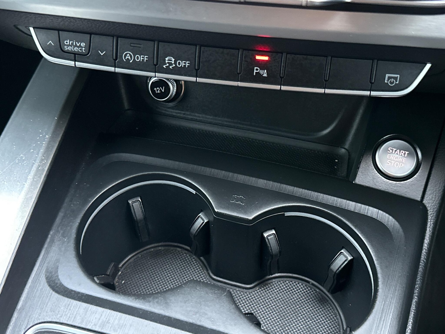 Used Audi A4 Avant 2016 for sale - 76251210: Photo 17